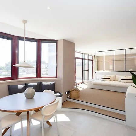 Liiiving In Gaia - Panoramic Terrace Penthouse * וילה נובה דה גאיה