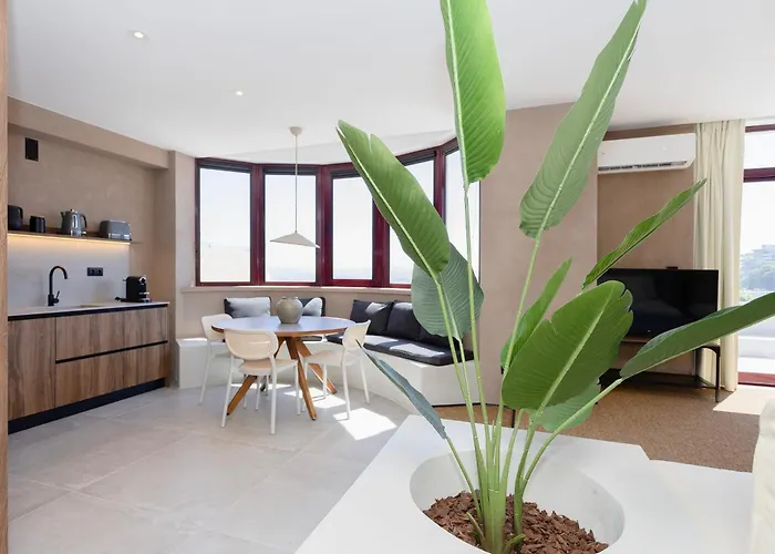 Liiiving In Gaia - Panoramic Terrace Penthouse *